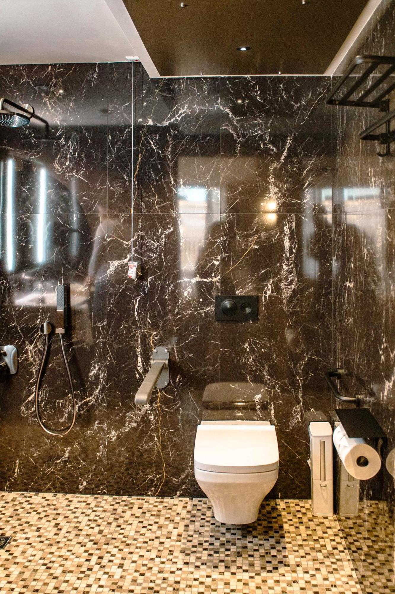 Goien Boutique Hotel Bilbao Bagian luar foto